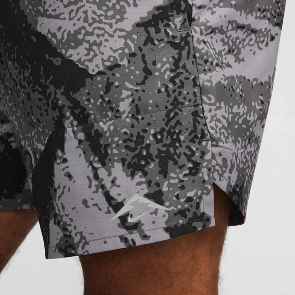 Nike Trail Stride Men's 7” Dri-FIT Brief-Lined Running Shorts - Picture 9 of 10